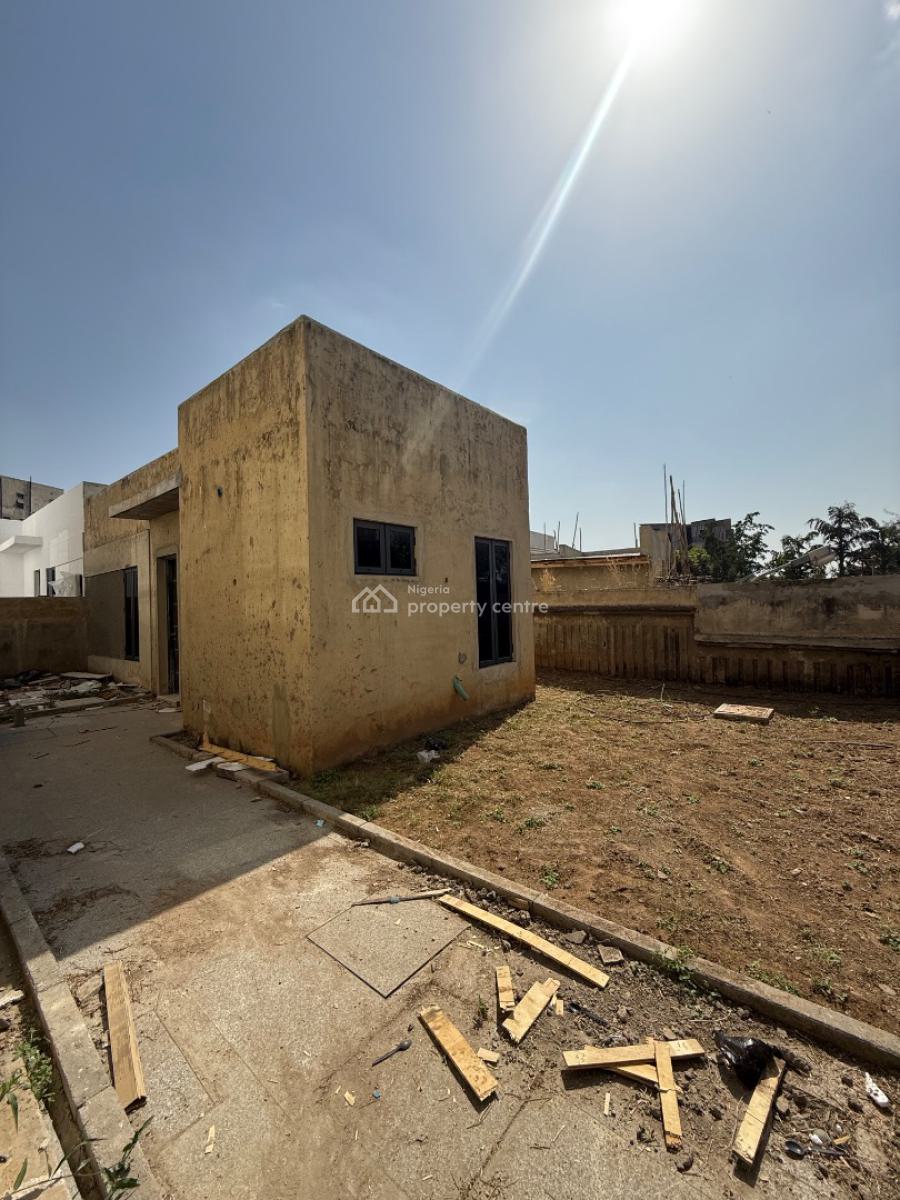 Distress 6 Bedrooms Fully Detached Duplex, Semi Finished, Maitama District, Abuja, Detached Duplex for Sale