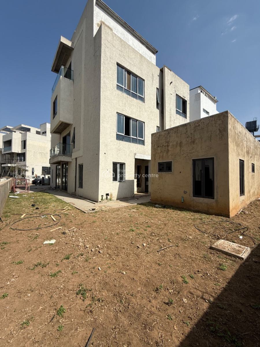 Distress 6 Bedrooms Fully Detached Duplex, Semi Finished, Maitama District, Abuja, Detached Duplex for Sale
