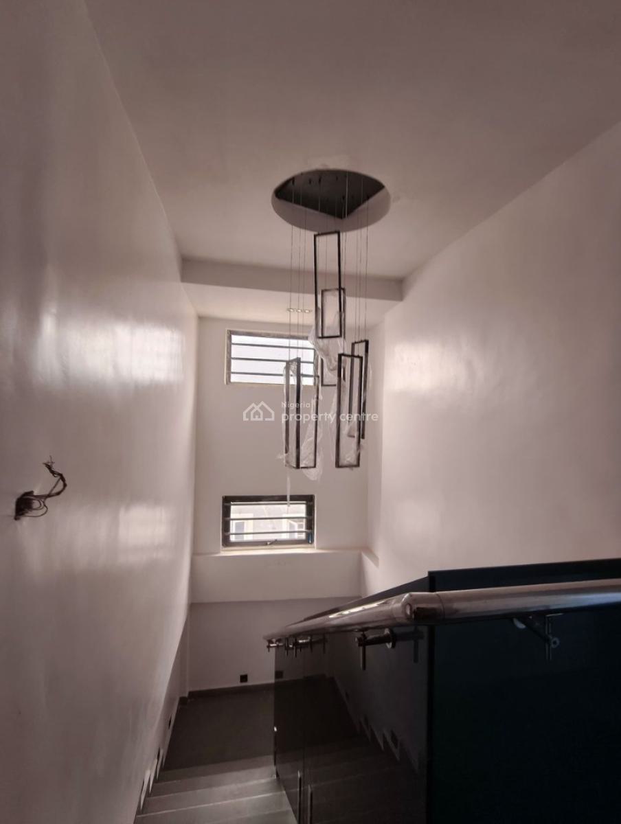 5 Bedroom Fully Detached Duplexes with Bq in a Secured Estate, 5 Bedroom Fully Detached Duplexes with Bq in a Secured Estate, Gra Phase 2, Magodo, Lagos, Detached Duplex for Sale