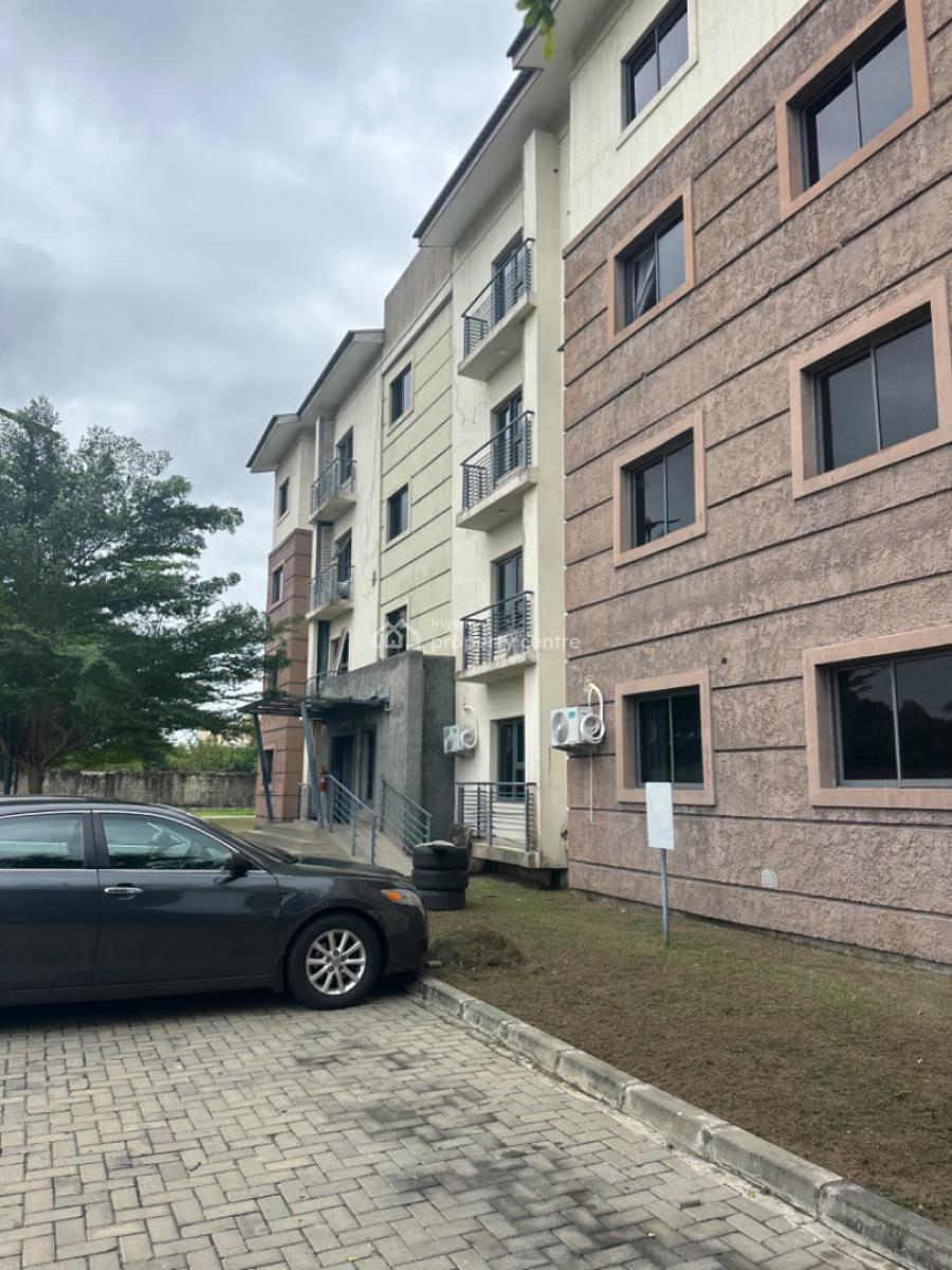 3 Bedroom Flat with Lawn Tennis Court on The 3rd Floor, Sangotedo, Ajah, Lagos, Flat / Apartment for Sale