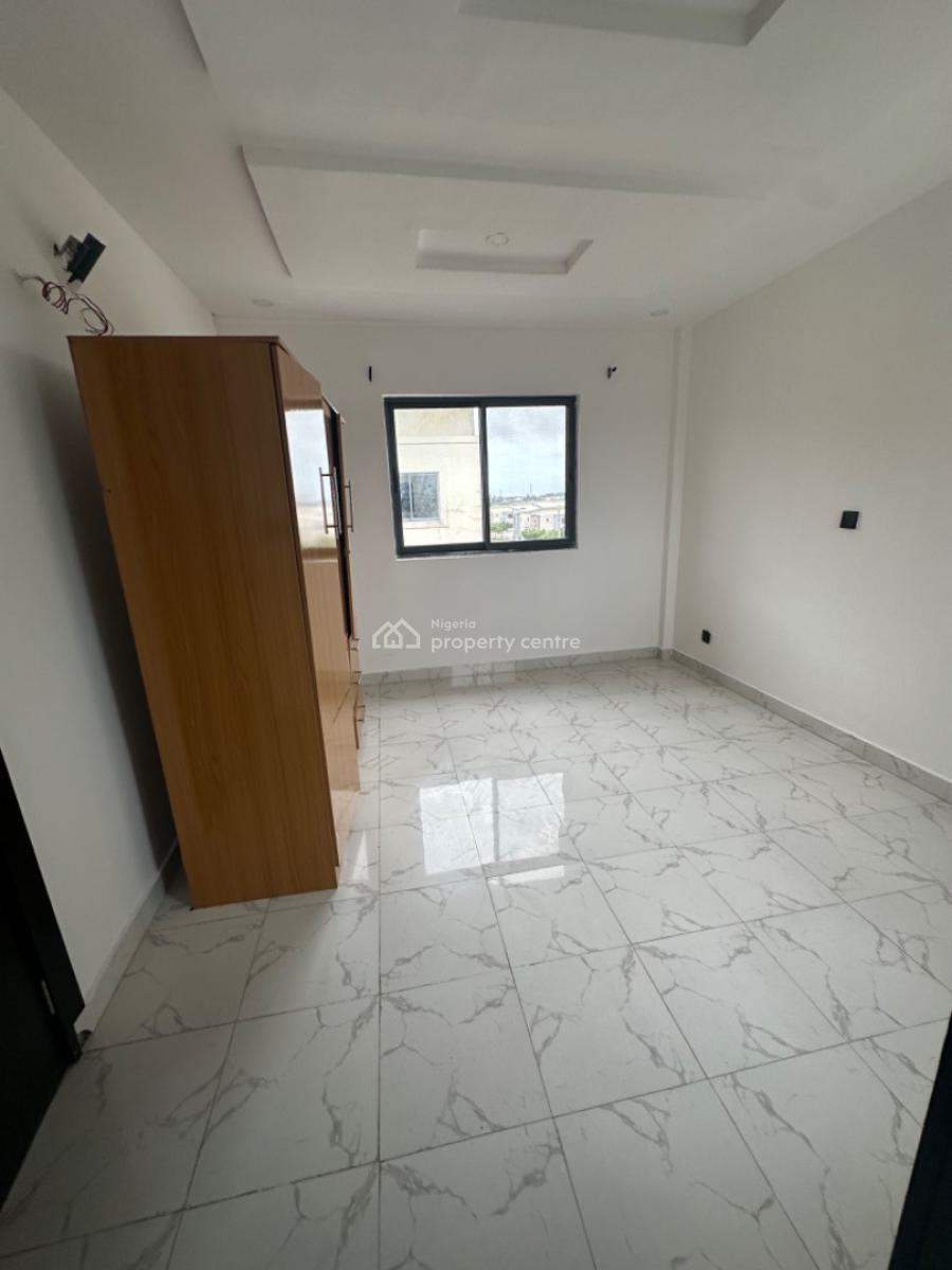 3 Bedroom Flat with Lawn Tennis Court on The 3rd Floor, Sangotedo, Ajah, Lagos, Flat / Apartment for Sale