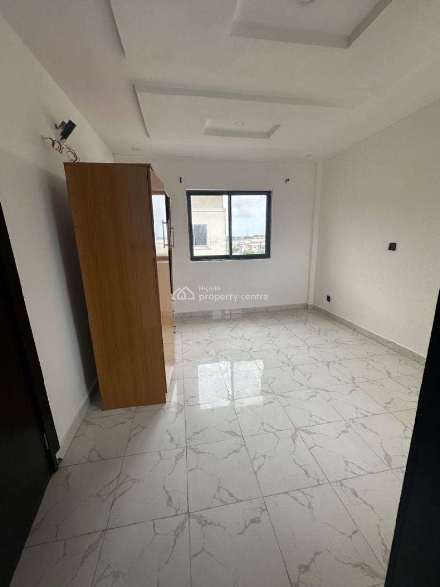 3 Bedroom Flat with Lawn Tennis Court on The 3rd Floor, Sangotedo, Ajah, Lagos, Flat / Apartment for Sale