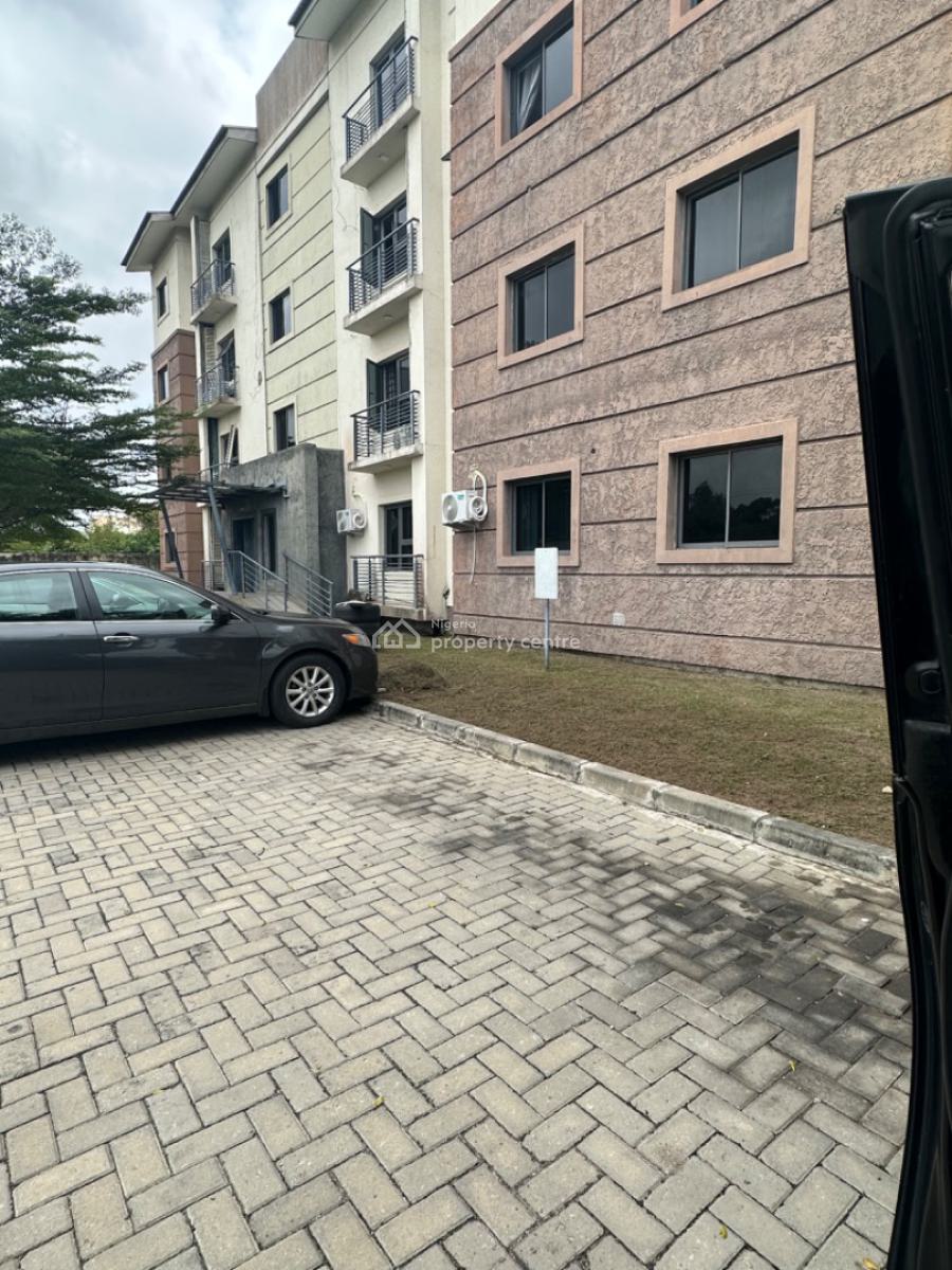 3 Bedroom Flat with Lawn Tennis Court on The 3rd Floor, Sangotedo, Ajah, Lagos, Flat / Apartment for Sale