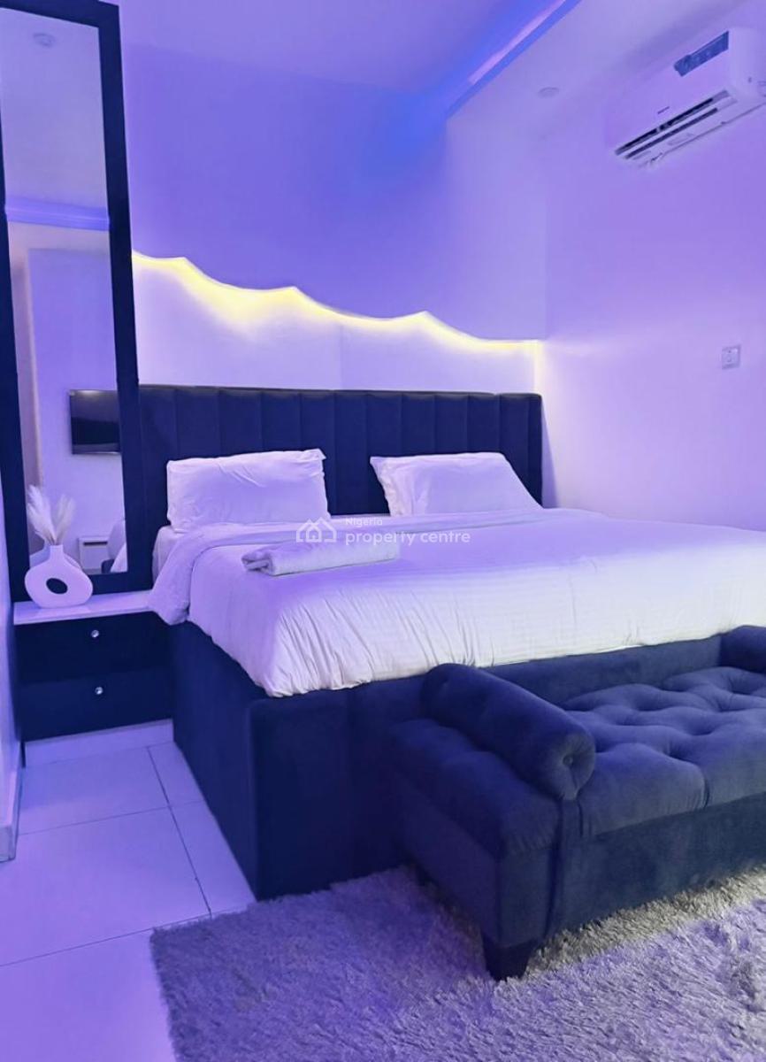 Luxury 2 Bedroom Apartment, Admiralty Road, Lekki Phase 1, Lekki, Lagos, Flat / Apartment Short Let