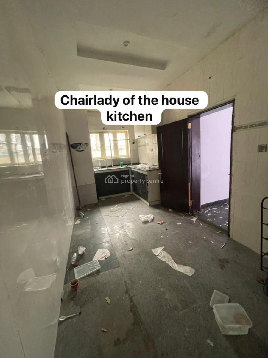 Beautiful 2 Bed Trekable to Estate Gate, Thomas Estate, Ajah, Lagos, House for Rent