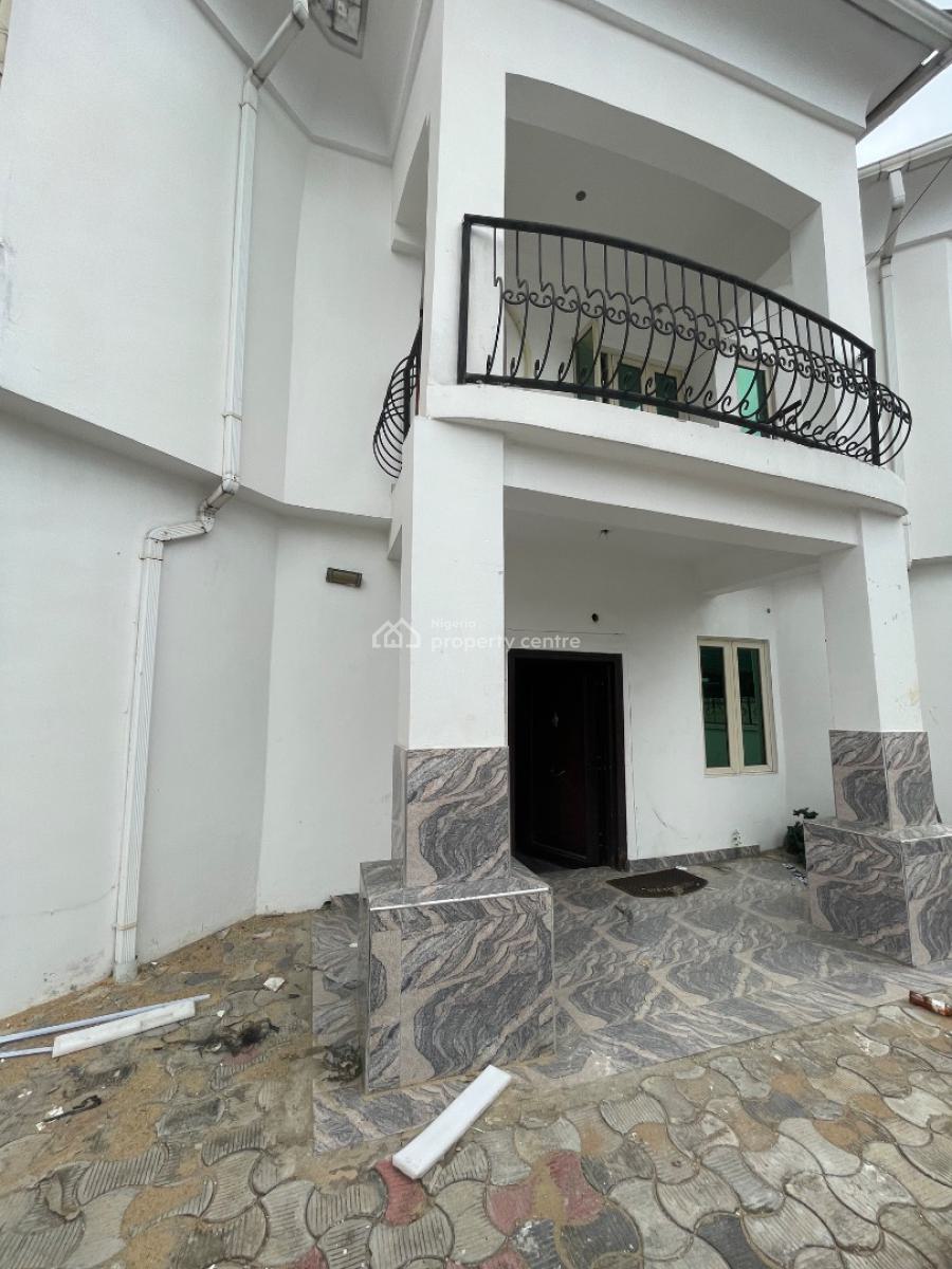 Beautiful 2 Bed Trekable to Estate Gate, Thomas Estate, Ajah, Lagos, House for Rent