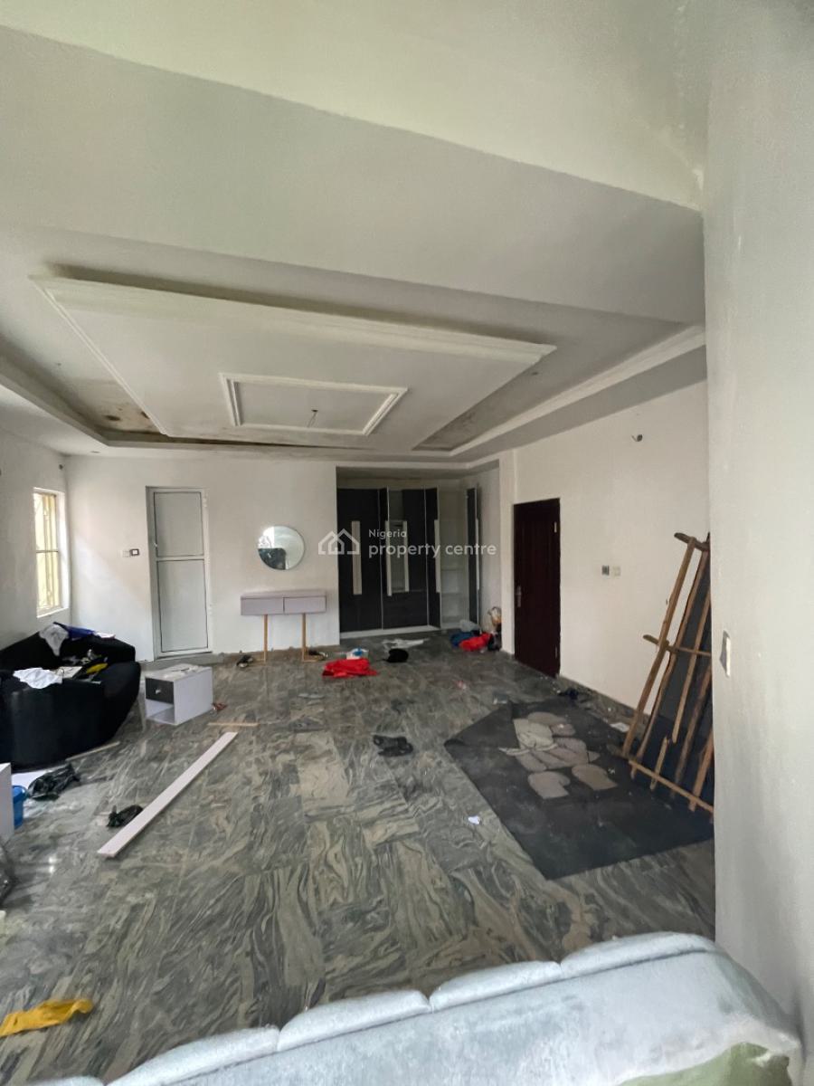 Beautiful 2 Bed Trekable to Estate Gate, Thomas Estate, Ajah, Lagos, House for Rent