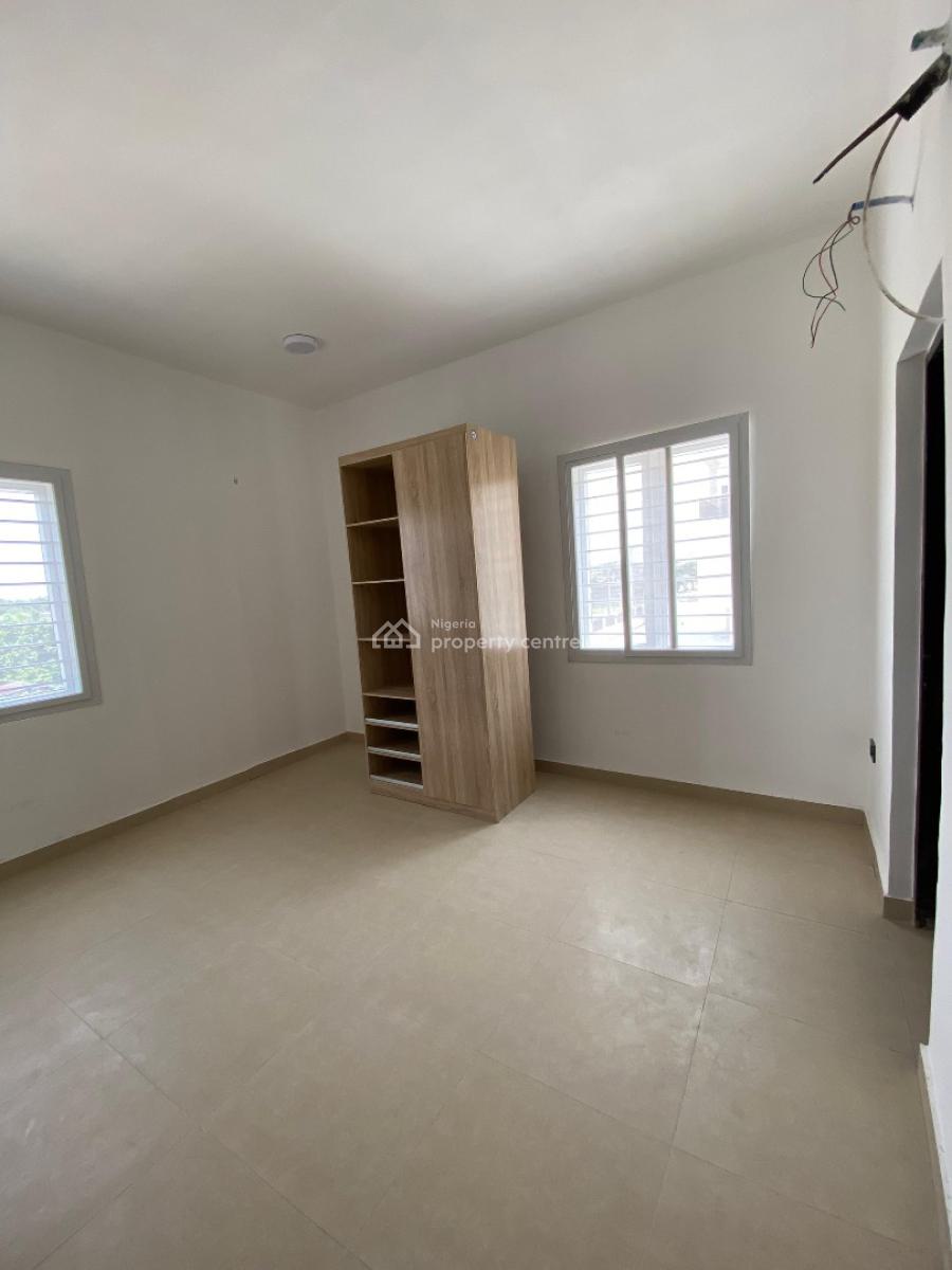 Very Spacious & Refined 3 Bedroom Apartment., Ajah, Ajah, Lagos, Block of Flats for Sale