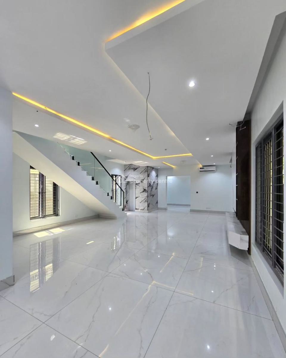 5 Bedrooms Detached Duplex with Bq, Lekki Phane1 Lagos, Lekki, Lagos, Detached Duplex for Sale