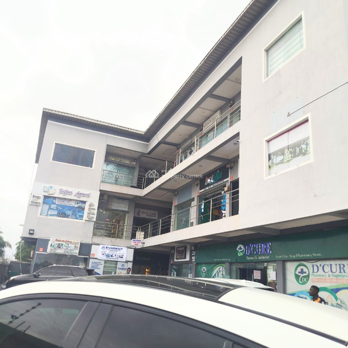 Unique Shop, Chevron Alternative Road, Lekki Expressway, Lekki, Lagos, Plaza / Complex / Mall for Sale