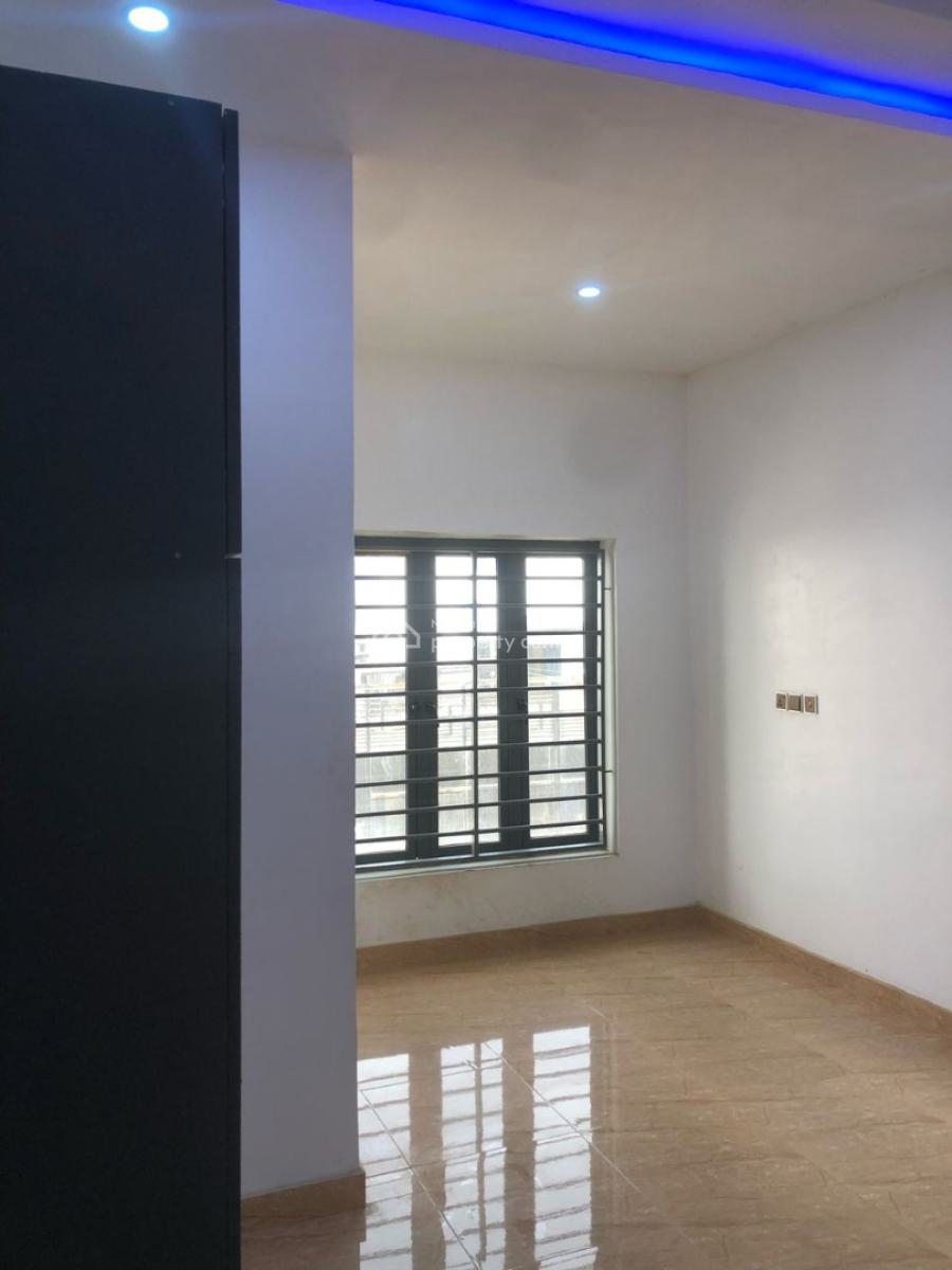 Massive 4-bedroom Duplex + Bq -- Von Garden City Estate, Von Garden City Estate, Lugbe District, Abuja, House for Sale