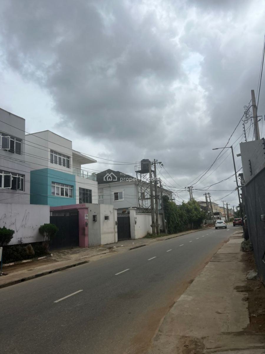 3 Bedroom Flat with Bq, Off Isaac John,, Ikeja Gra, Ikeja, Lagos, Flat / Apartment for Sale