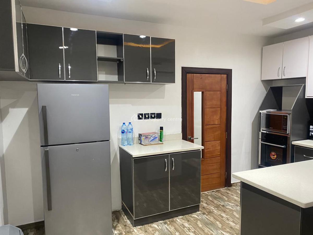 3 Bedroom Flat with Bq, Off Isaac John,, Ikeja Gra, Ikeja, Lagos, Flat / Apartment for Sale