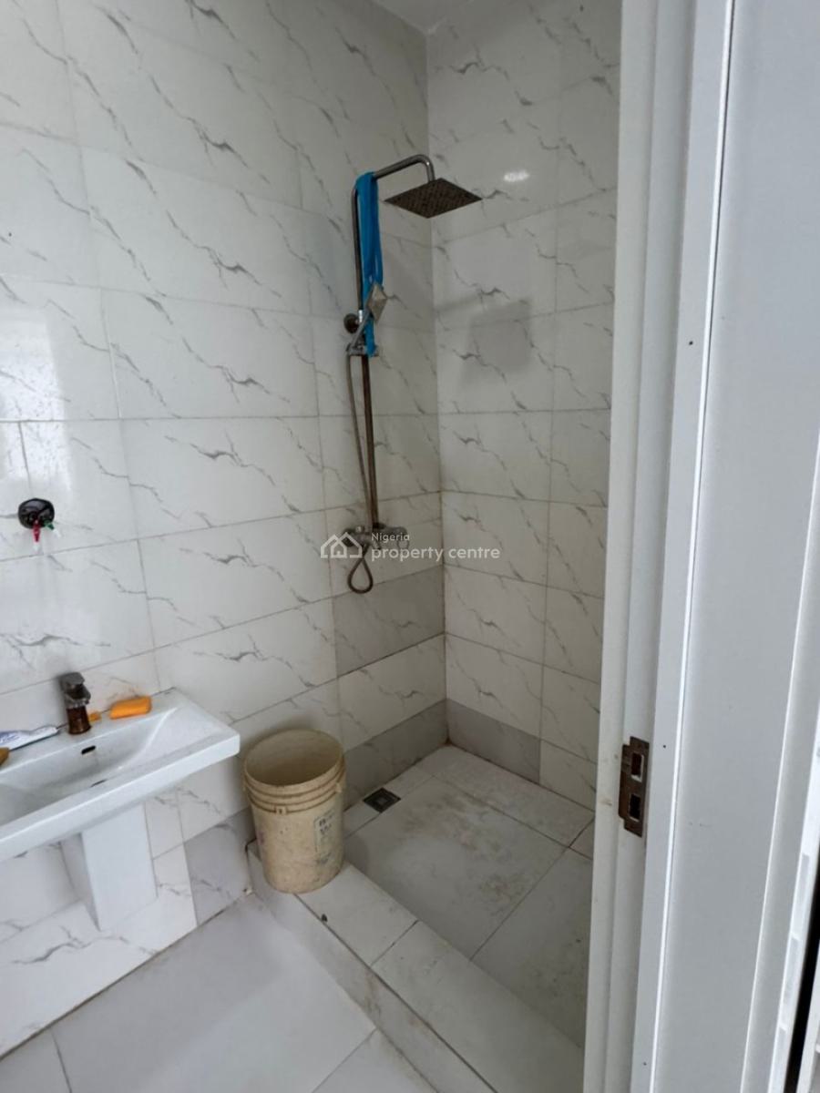 *   *fully Service Room and Parlour (mini Flat) in an Es, Osapa, Lekki, Lagos, Mini Flat (room and Parlour) for Rent