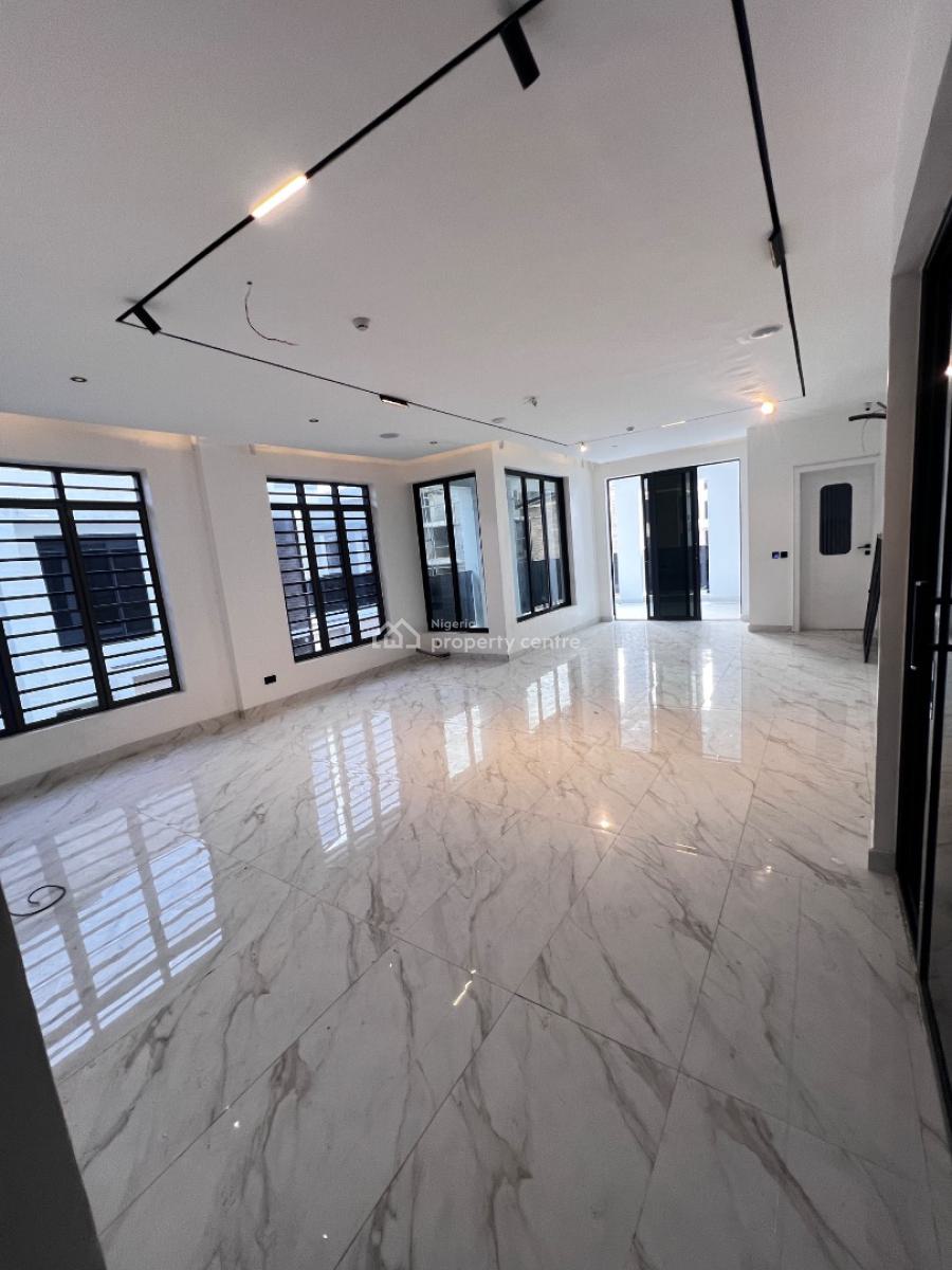 Luxurious Smart 4 Bedroom Penthouse with a Private Elevator, Off Lekki-epe Express Way, Lekki Phase 1, Lekki, Lagos, Flat / Apartment for Sale