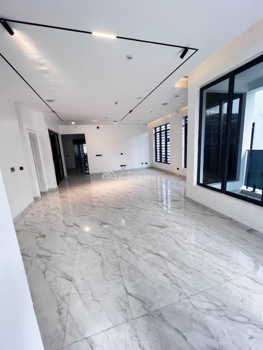 Luxurious Smart 4 Bedroom Penthouse with a Private Elevator, Off Lekki-epe Express Way, Lekki Phase 1, Lekki, Lagos, Flat / Apartment for Sale