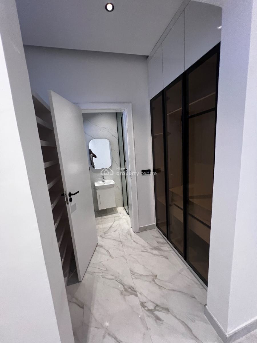 Luxurious Smart 4 Bedroom Penthouse with a Private Elevator, Off Lekki-epe Express Way, Lekki Phase 1, Lekki, Lagos, Flat / Apartment for Sale