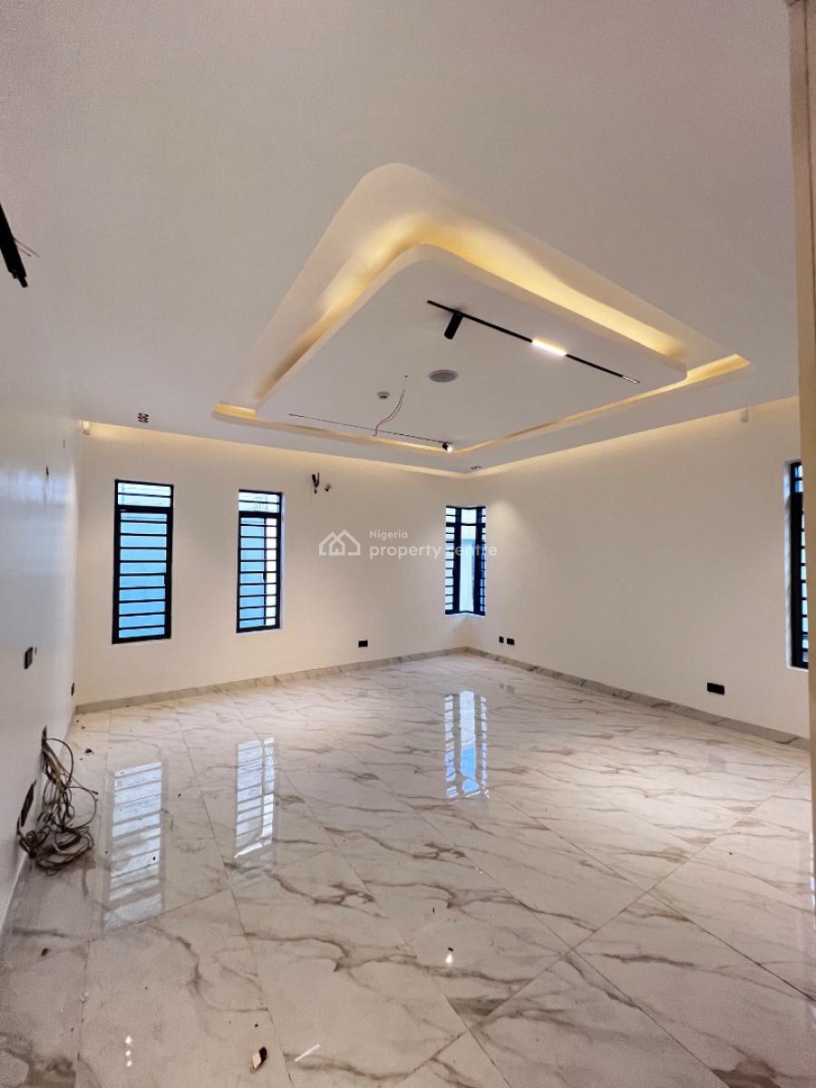 Luxurious Smart 4 Bedroom Penthouse with a Private Elevator, Off Lekki-epe Express Way, Lekki Phase 1, Lekki, Lagos, Flat / Apartment for Sale