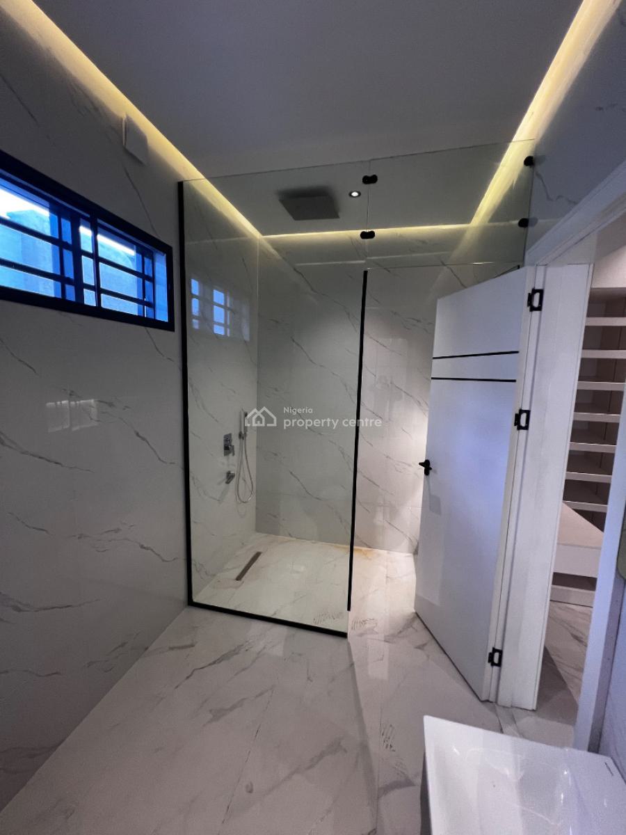 Luxurious Smart 4 Bedroom Penthouse with a Private Elevator, Off Lekki-epe Express Way, Lekki Phase 1, Lekki, Lagos, Flat / Apartment for Sale