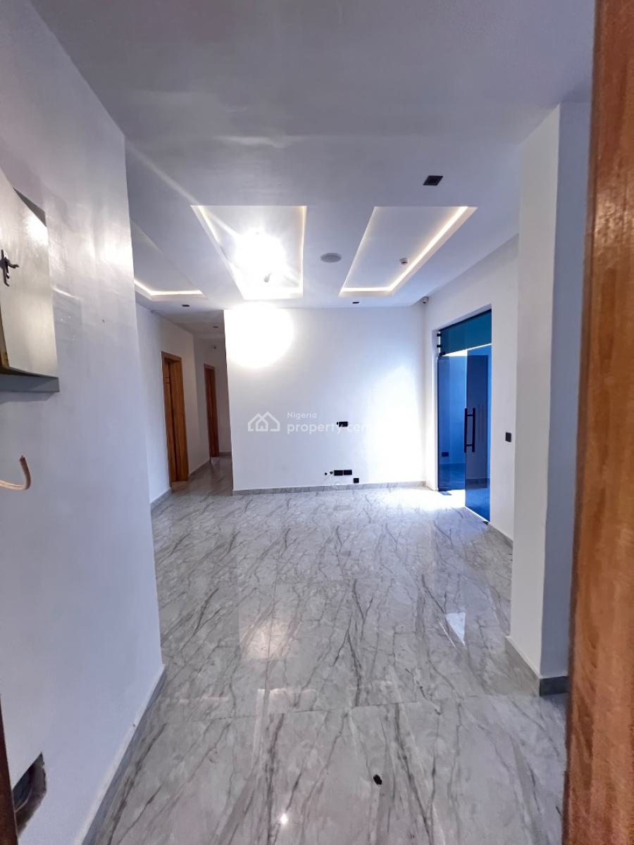 Luxury 4 Bedroom Terrace Duplex in a Private Estate, Lekki Phase 1, Lekki, Lagos, Terraced Duplex for Sale