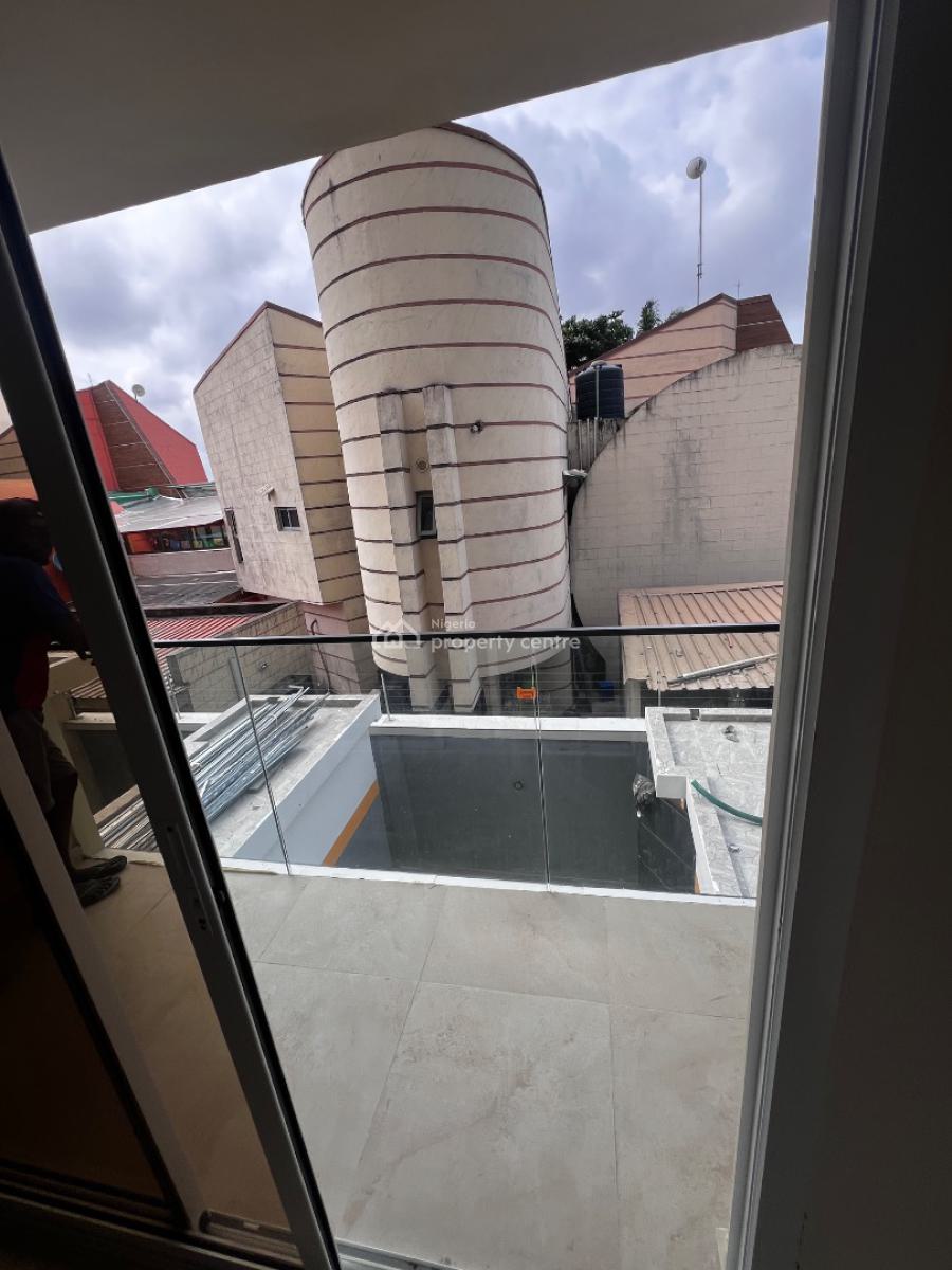 Luxury 2 Bedroom Apartment with Excellent Facilities Like Gym and Pool, Victoria Island (vi), Lagos, Flat / Apartment for Sale