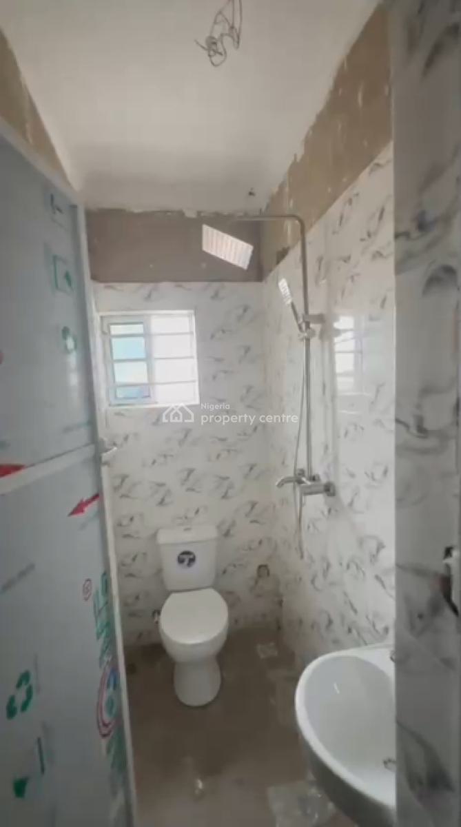 Studio Apartment in a Serene & Secure Environment, Shomolu, Shomolu, Lagos, Self Contain (single Rooms) for Sale