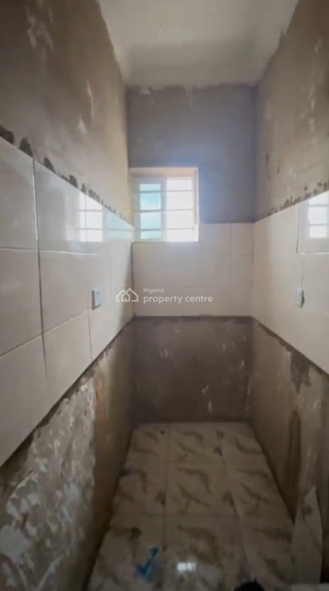 Studio Apartment in a Serene & Secure Environment, Shomolu, Shomolu, Lagos, Self Contain (single Rooms) for Sale
