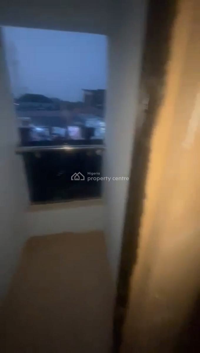 Specious Miniflat for Lease, Ilaje, Bariga, Shomolu, Lagos, Flat / Apartment for Sale