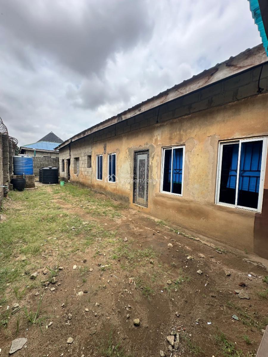 a Solid Bungalow Building on a Full Plot Available, Bajulaiye, Shomolu, Lagos, Residential Land for Sale