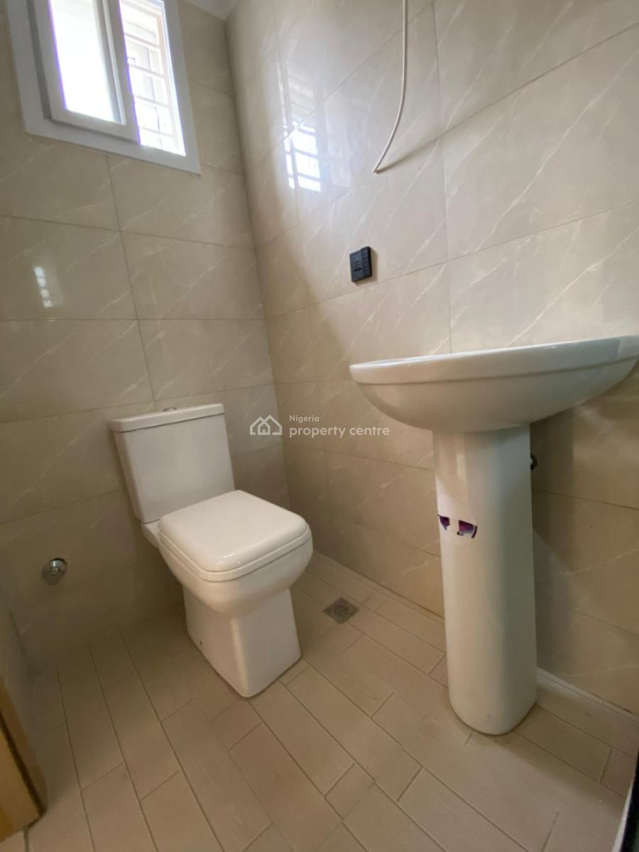Very Spacious & Refined 3 Bedroom Apartment., Ajah, Lagos, Block of Flats for Sale