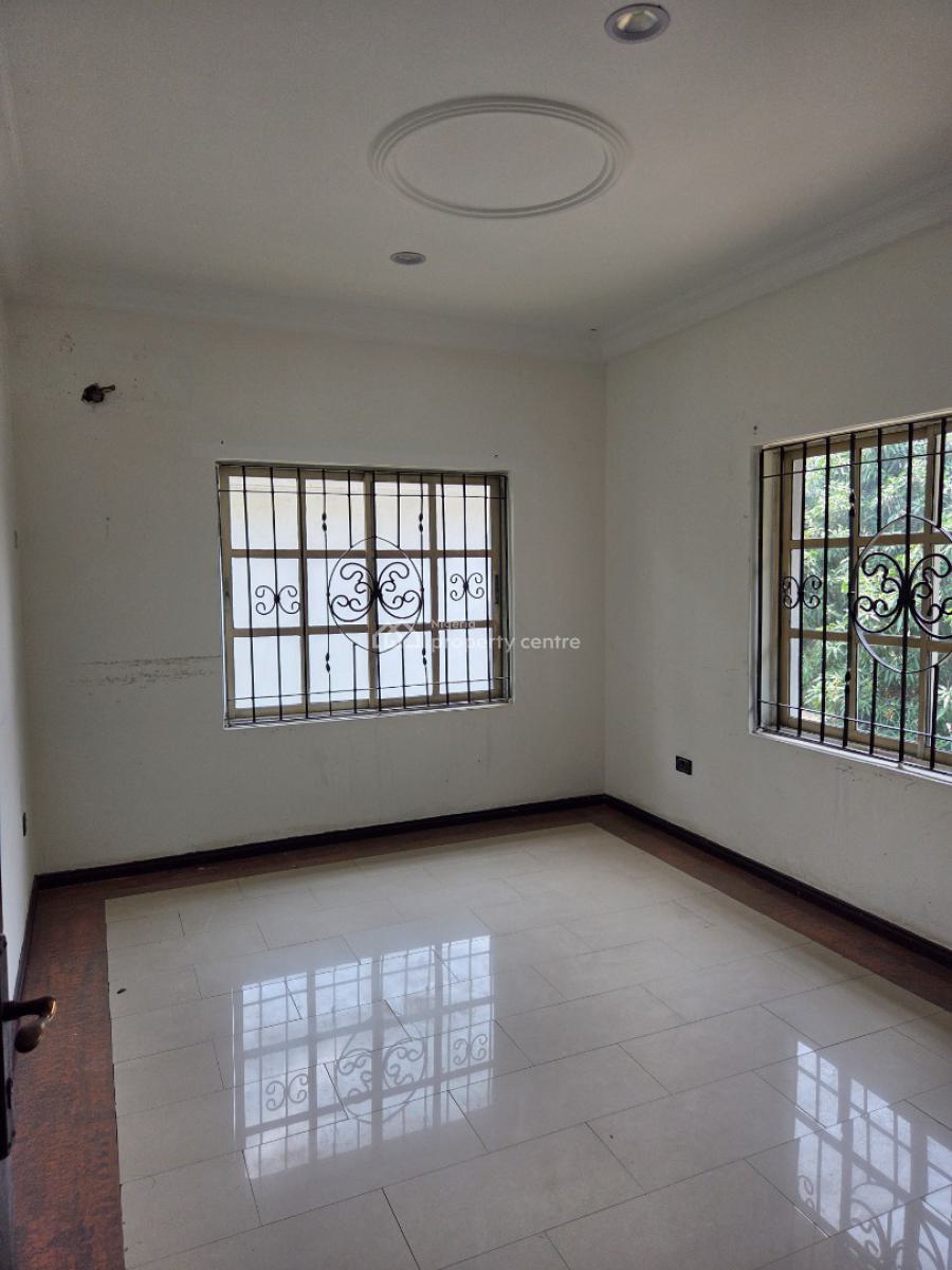 a Lovely  4 Bedroom  Semi-detached Duplex  with a Room Bq, Lekki Phase 1, Lekki, Lagos, Semi-detached Duplex for Rent