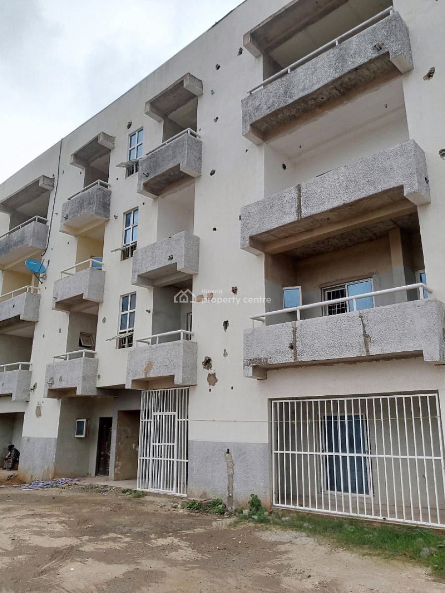 2 Bedrooms Block of Flat, By Magistrate Court, Life Camp, Abuja, Flat / Apartment for Sale