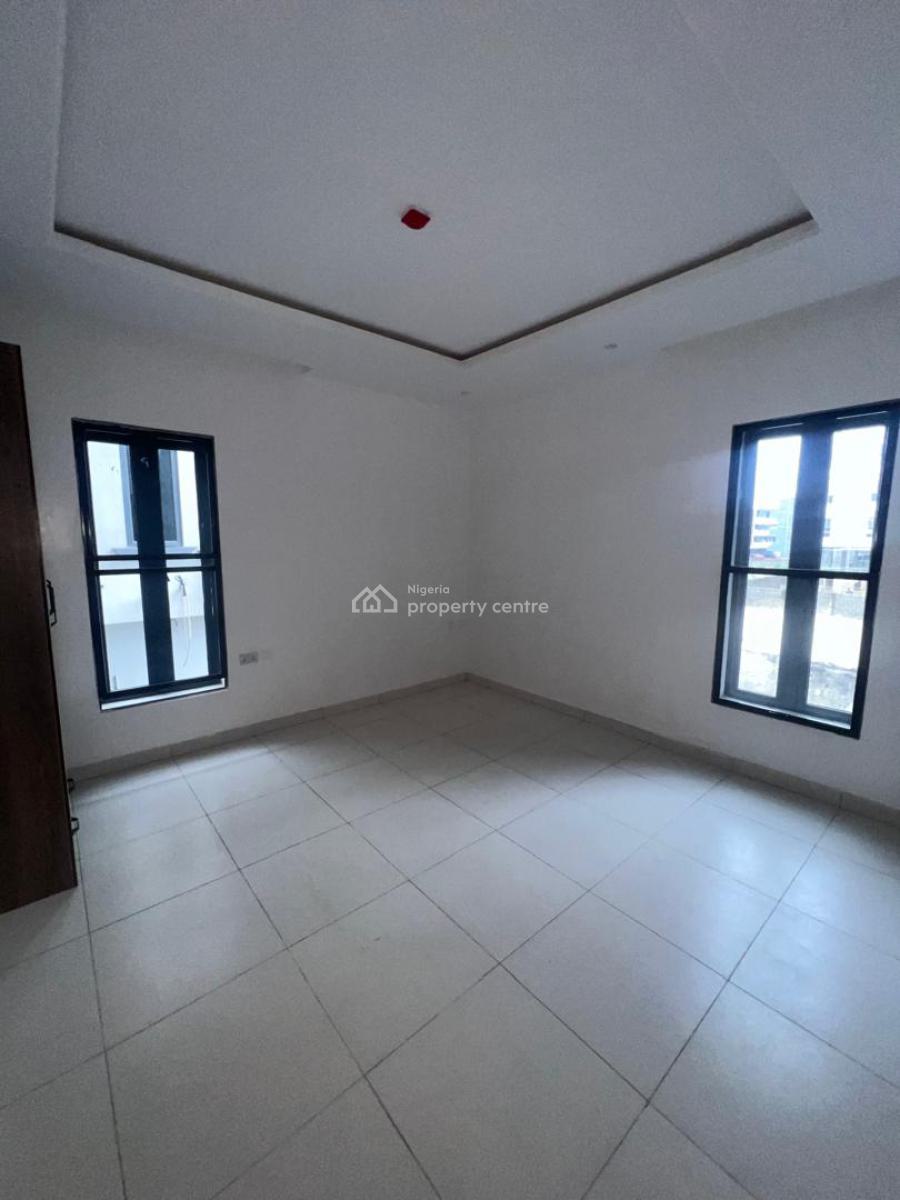 a 2 Bedroom Apartment with Bq, and a Studio Apartment, Ikate, Lekki, Lagos, Flat / Apartment for Sale