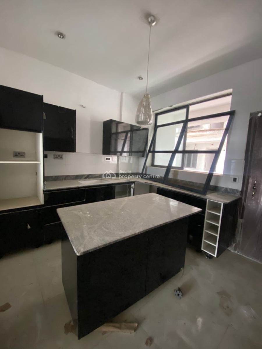 Luxurious 2bedroom Apartment in a Serviced Estate, Off Freedom Way, Lekki, Lagos, Lekki Phase 1, Lekki, Lagos, Flat / Apartment for Rent