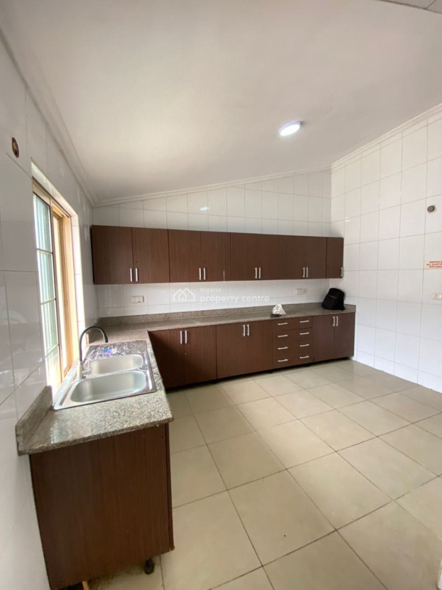 Spacious 5 Bedroom Penthouse, Lekki Phase 1, Lekki, Lagos, Terraced Duplex for Rent