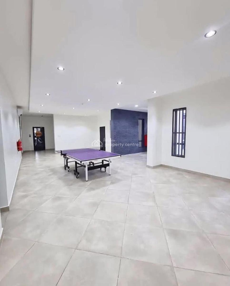 Luxury 1 Bedroom Apartment with Pool and Gym, Off Admiralty Road, Lekki Phase 1, Lekki, Lagos, Flat / Apartment Short Let