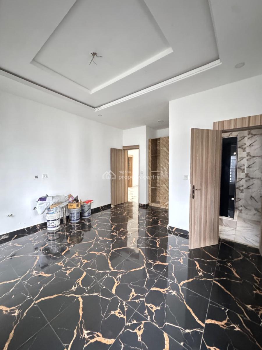 Luxurious 2 Bedrooms Apartment, Mobil Road, Ilaje, Ajah, Lagos, Flat / Apartment for Sale