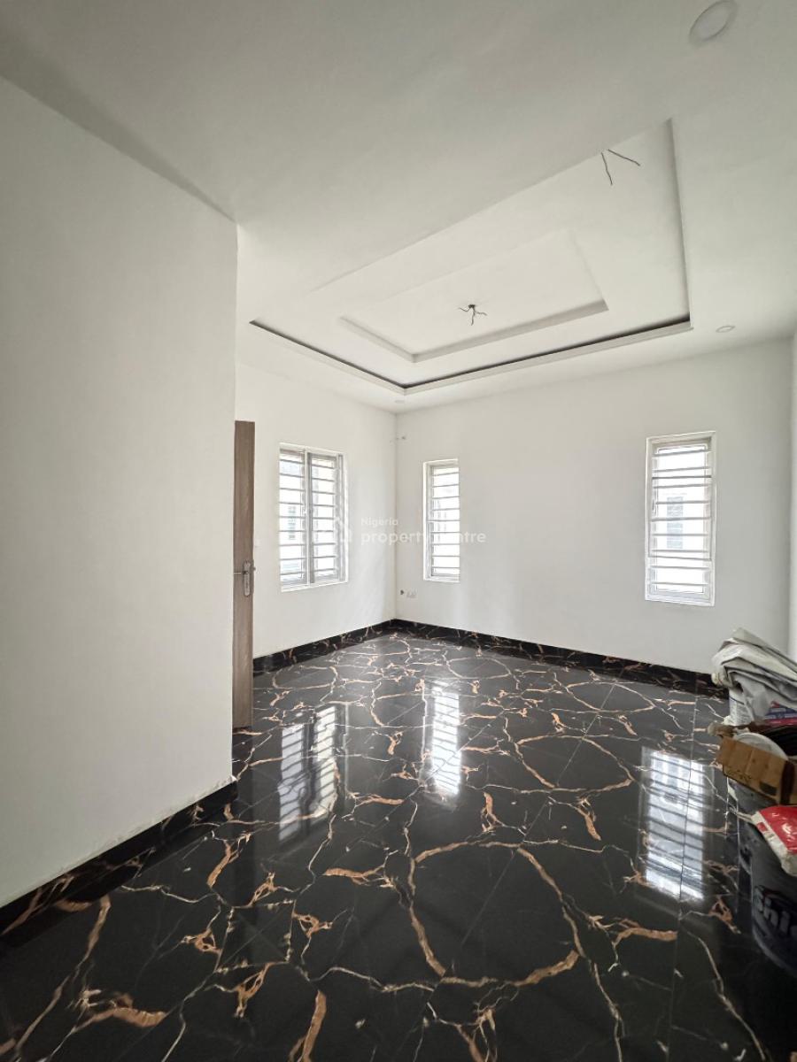 Luxurious 2 Bedrooms Apartment, Mobil Road, Ilaje, Ajah, Lagos, Flat / Apartment for Sale
