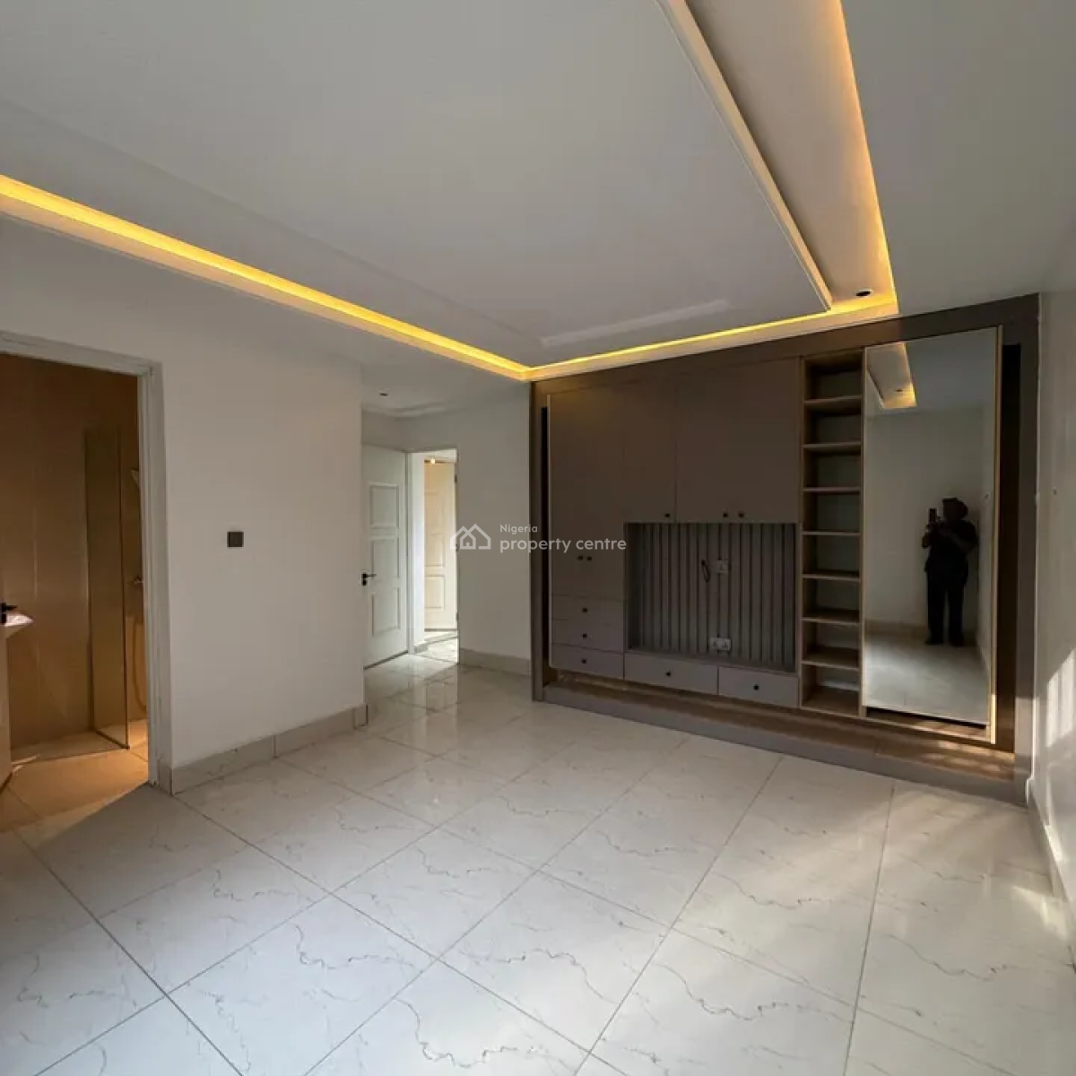 4 Bedrooms Townhouse, Gated, Strategically Located, Kado, Abuja, House for Sale