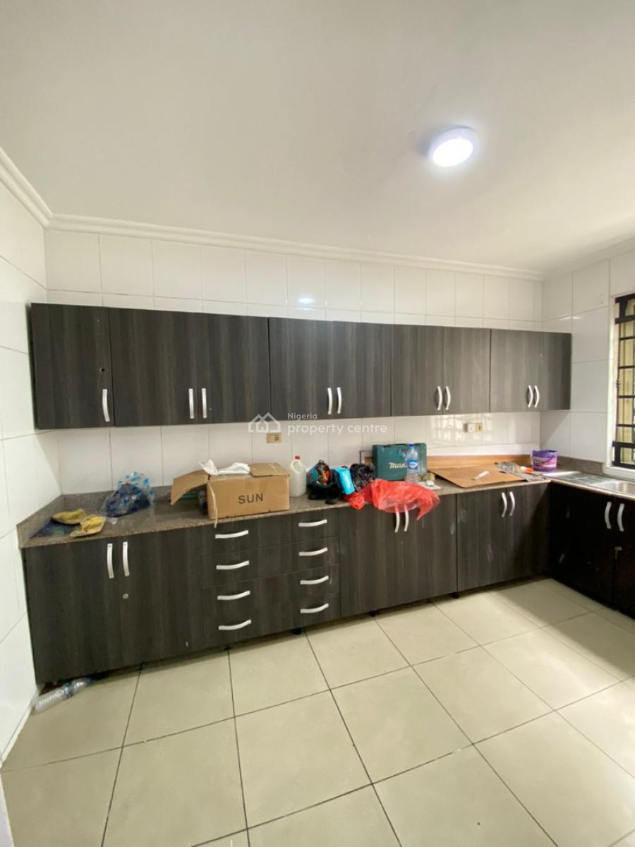Spacious 2 Bedroom Apartment in a Serene Environment, Lekki Phase 1, Lekki, Lagos, Terraced Duplex for Rent