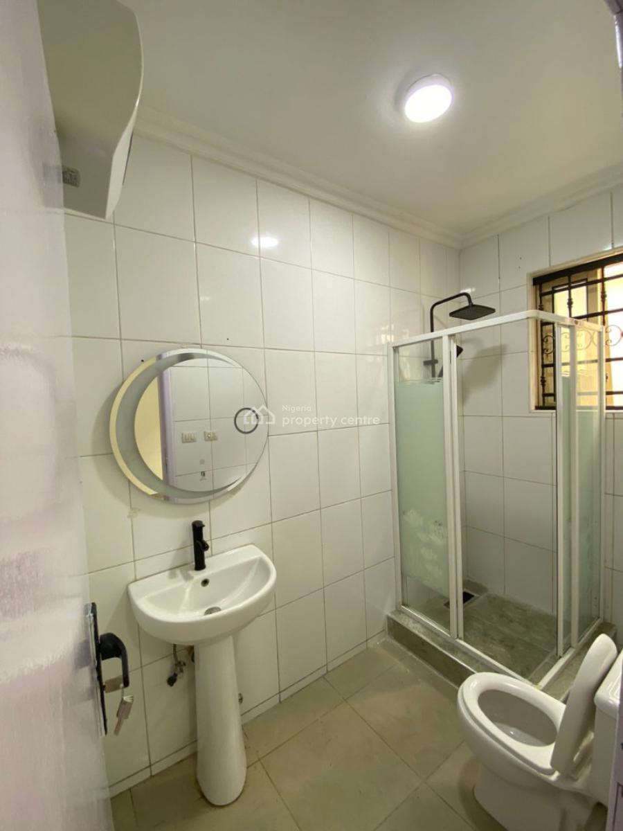 Spacious 2 Bedroom Apartment in a Serene Environment, Lekki Phase 1, Lekki, Lagos, Terraced Duplex for Rent