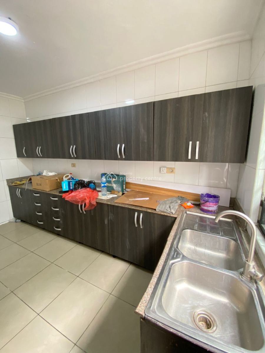 Spacious 2 Bedroom Apartment in a Serene Environment, Lekki Phase 1, Lekki, Lagos, Terraced Duplex for Rent