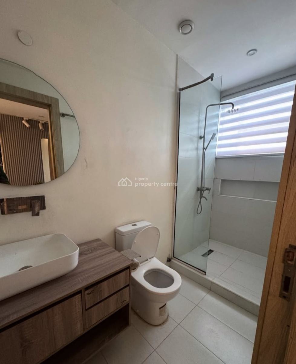 Furnished and Fully Fitted Bedroom En-suite Flat with 1 Room Bq, Swimm, Lekki Phase 1, Lekki, Lagos, Flat / Apartment for Rent