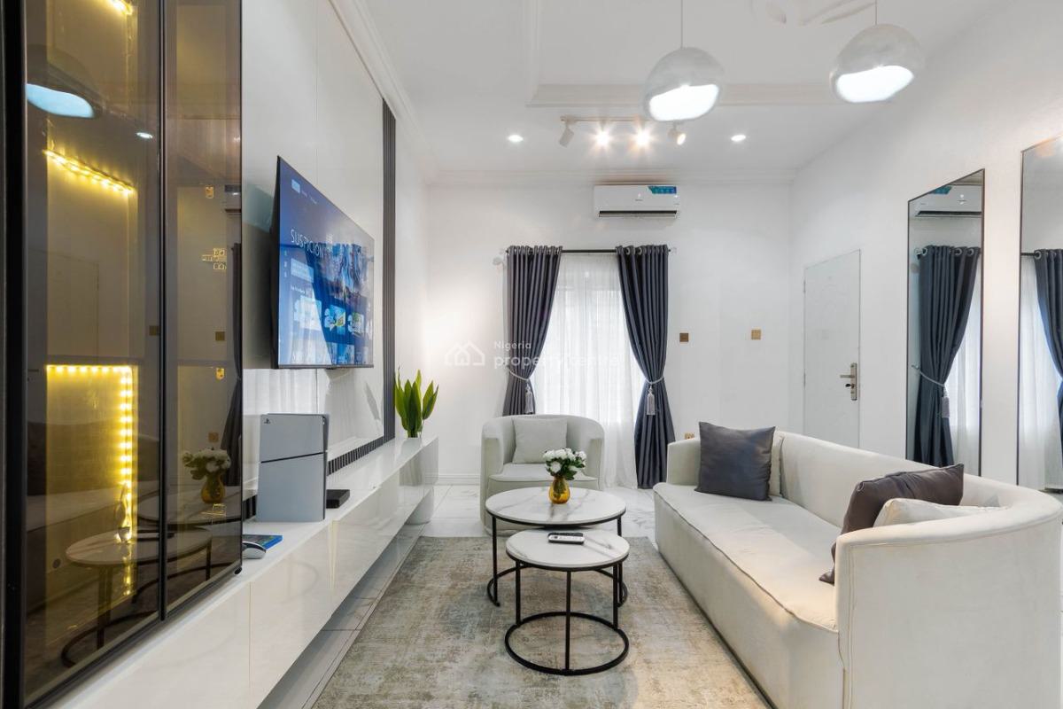 Luxury 1bedroom with Ps5 and Clean Water, Ikate, Ikate, Lekki, Lagos, Flat / Apartment Short Let