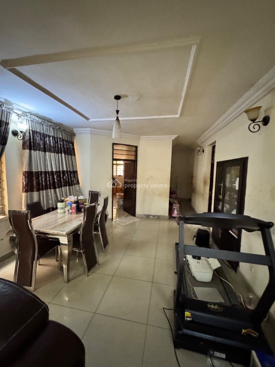 Modest 3 Bedrooms Apartment, Cbn Quarters, Garki, Abuja, Flat / Apartment for Sale