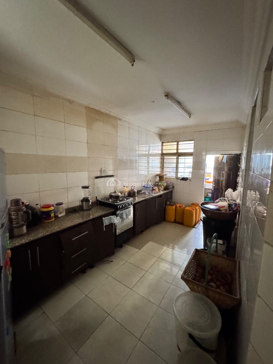 Modest 3 Bedrooms Apartment, Cbn Quarters, Garki, Abuja, Flat / Apartment for Sale