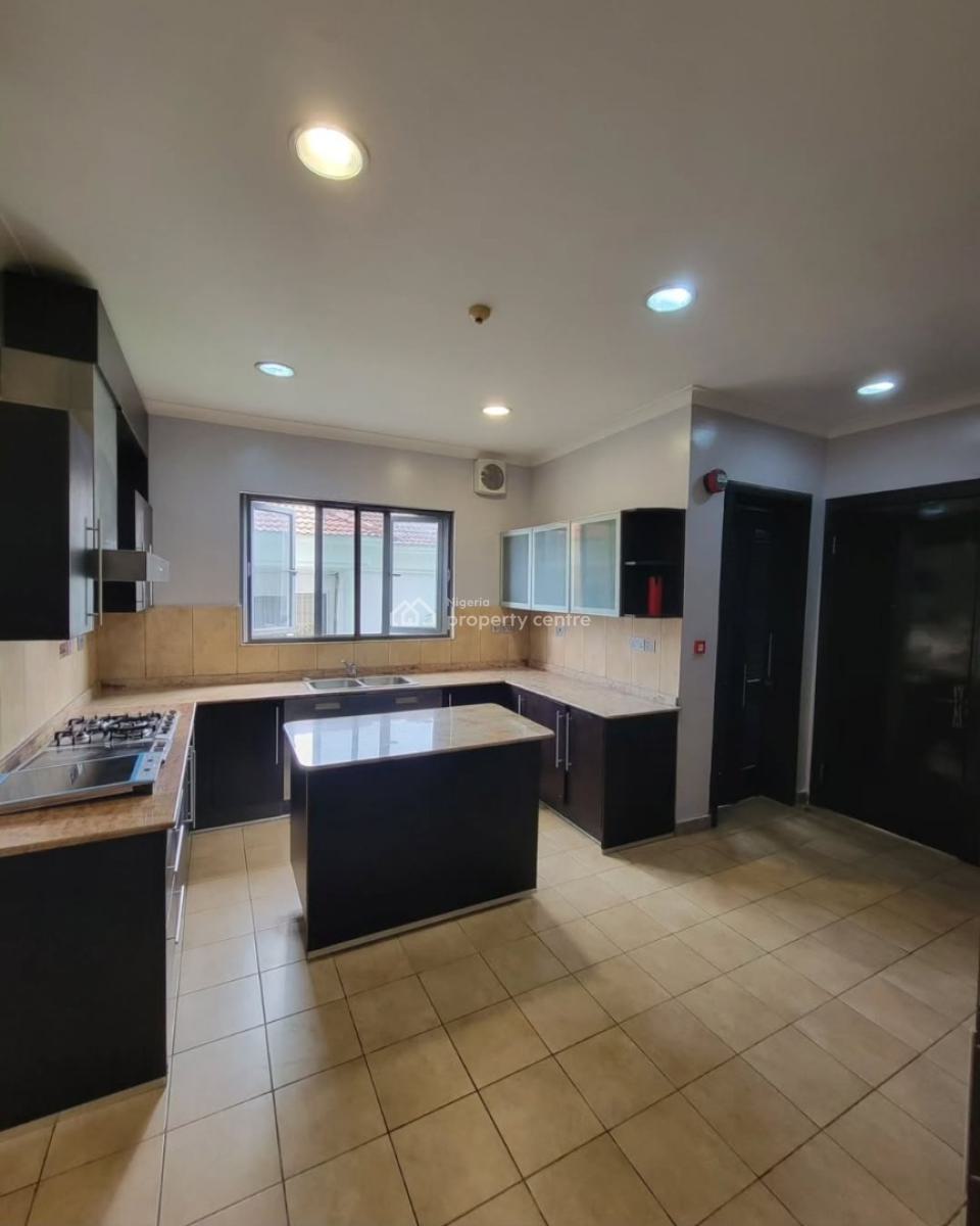 Furnished and Serviced with 24/7 Power Supply 2 Bedroom En-suite Flat, Victoria Island (vi), Lagos, Flat / Apartment for Rent
