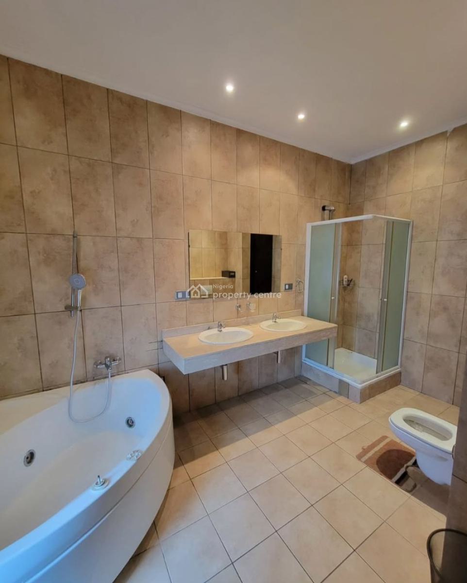 Furnished and Serviced with 24/7 Power Supply 2 Bedroom En-suite Flat, Victoria Island (vi), Lagos, Flat / Apartment for Rent