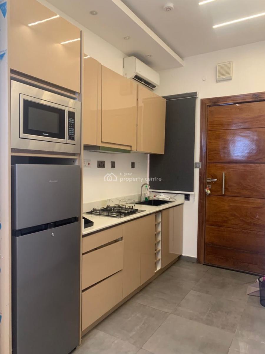 2 Bedroom Apartment with Top Notch Amenities Available, Platinum Way, Lekki, Lagos, Block of Flats for Sale