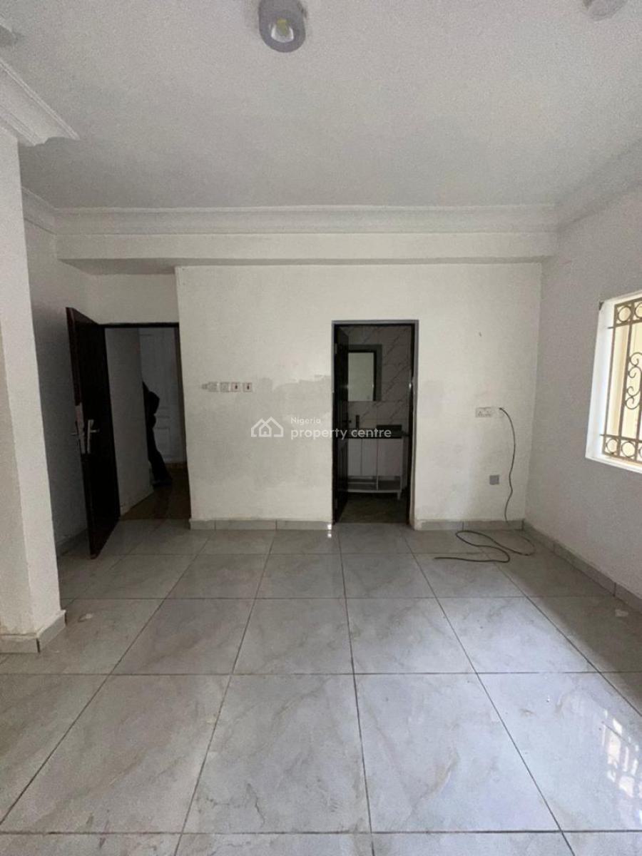 Nice 2 Bedroom Apartment, Maitama, Maitama District, Abuja, Flat / Apartment for Rent